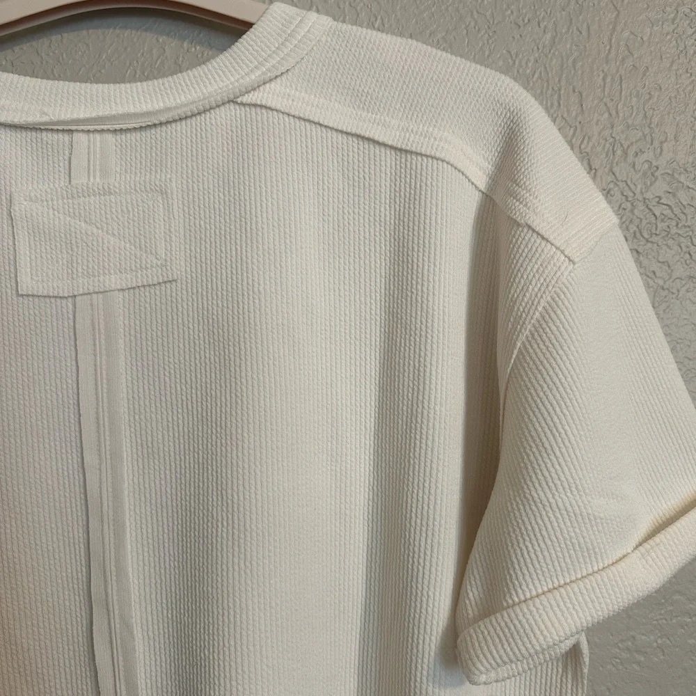 Relaxed Fit Ribbed Tee 🤍 - Picture 9 of 10